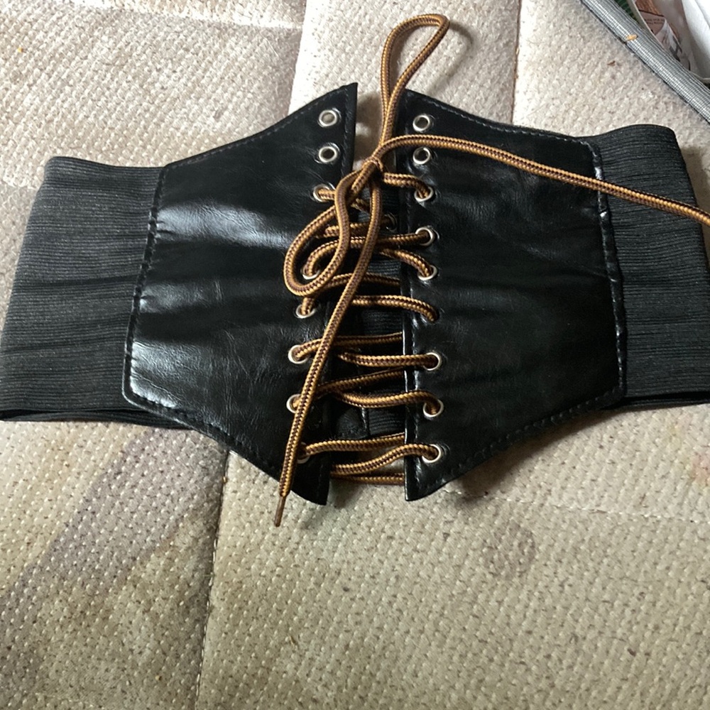 Black vintage course at